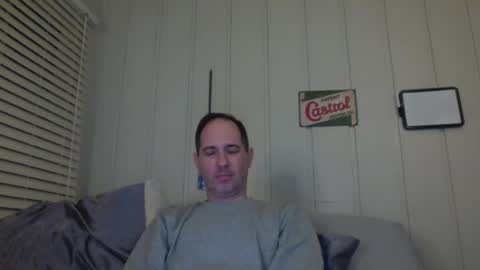 Snapshot of banksysmash chatting on December 7, 2:09 am Jay online show from December 7, 2:09 am