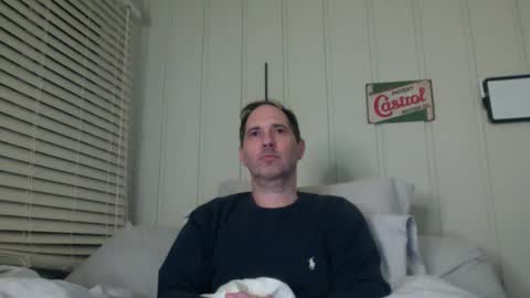 Snapshot of banksysmash chatting on January 1, 12:53 am Jay online show from January 1, 12:53 am