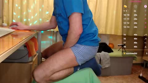 Snapshot of banschie chatting on September 22, 6:29 pm online show from September 22, 6:29 pm