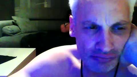 barefuncgn132 online show from May 17, 8:27 pm