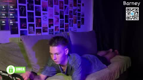Snapshot of barney_kevin chatting on September 19, 7:35 pm Fansly Barney and Kevin T online show from September 19, 7:35 pm