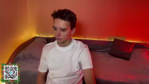 Snapshot of barney_kevin chatting on December 23, 6:58 pm Fansly Barney and Kevin T online show from December 23, 6:58 pm