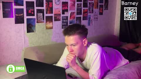 Snapshot of barney_kevin chatting on September 24, 6:06 pm Fansly Barney and Kevin T online show from September 24, 6:06 pm