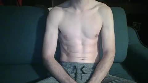 bassplayingbaby124 online show from December 15, 9:45 am