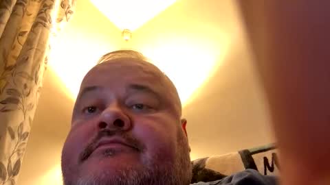 bazza2211 online show from April 17, 12:24 am