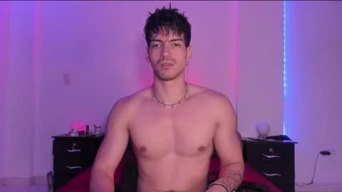 Valentino online show from February 18, 9:09 pm