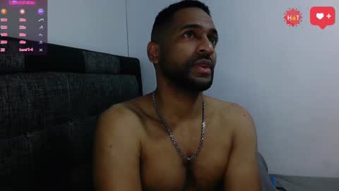 Snapshot of bbcblackhot33 chatting on February 13, 4:54 am john online show from February 13, 4:54 am