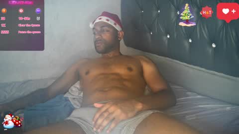 Snapshot of bbcblackhot33 chatting on December 21, 3:14 am john online show from December 21, 3:14 am
