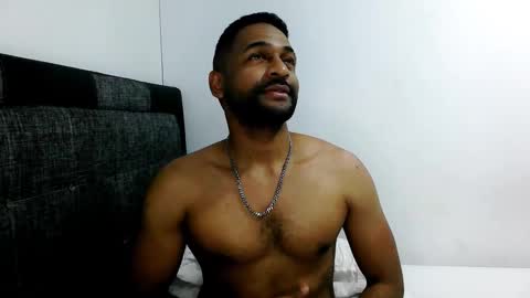 Snapshot of bbcblackhot33 chatting on February 28, 10:06 pm john online show from February 28, 10:06 pm