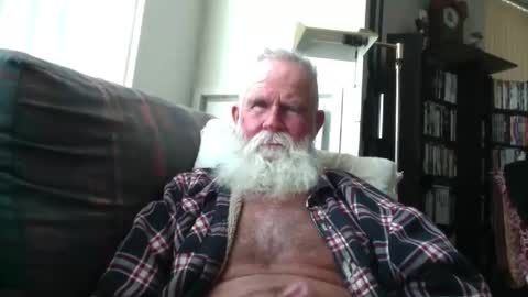 beardbushy online show from November 20, 6:07 pm