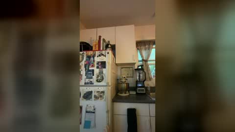 bearmeat4you online show from August 8, 2:51 am