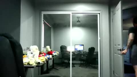 Snapshot of beelzebubxo chatting on October 20, 1:53 am beelzebubxo online show from October 20, 1:53 am
