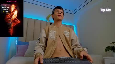Snapshot of belami_blake chatting on December 5, 11:49 am belami_blake online show from December 5, 11:49 am