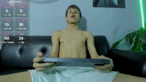Snapshot of belami_blake chatting on February 5, 3:34 am belami_blake online show from February 5, 3:34 am