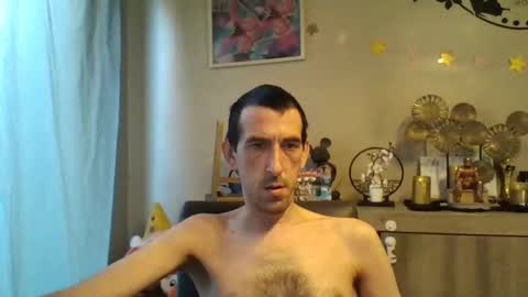 Snapshot of belgianboy33 chatting on September 12, 7:41 am Dreamcock online show from September 12, 7:41 am