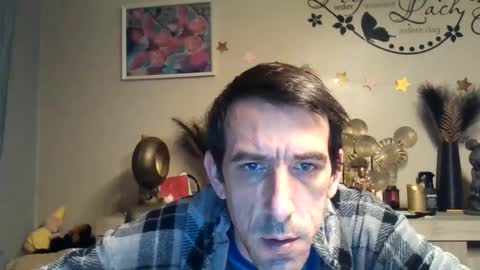 Snapshot of belgianboy33 chatting on March 10, 5:33 am Dreamcock online show from March 10, 5:33 am