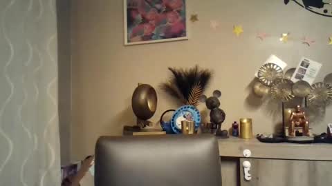 Snapshot of belgianboy33 chatting on February 3, 3:42 am Dreamcock online show from February 3, 3:42 am