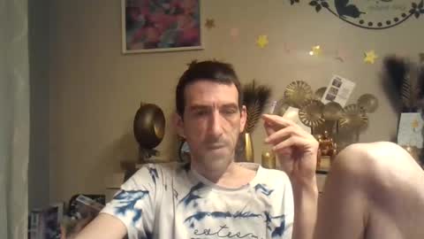 Snapshot of belgianboy33 chatting on December 25, 7:24 am Dreamcock online show from December 25, 7:24 am