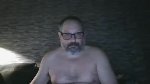 Snapshot of bellequeue19758 chatting on March 11, 9:56 am bellequeue19758 online show from March 11, 9:56 am