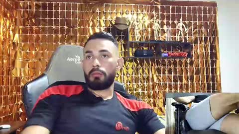 Snapshot of ben_blaze chatting on January 18, 1:01 am BEN online show from January 18, 1:01 am
