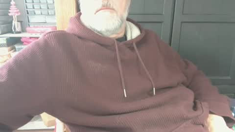 Snapshot of bendrinkin chatting on February 7, 9:15 pm bendrinkin online show from February 7, 9:15 pm