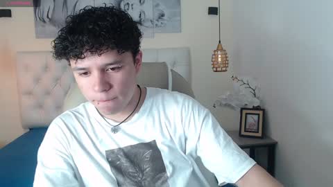 Snapshot of benjamintwink1 chatting on February 1, 7:55 pm BENJAMIN online show from February 1, 7:55 pm