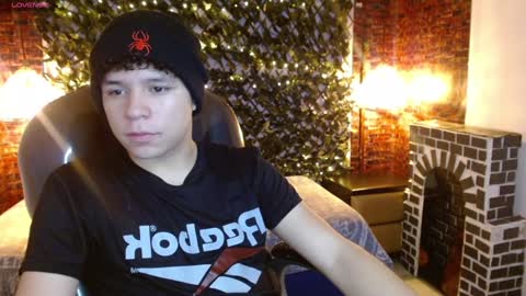 Snapshot of benjamintwink1 chatting on January 5, 7:28 pm BENJAMIN online show from January 5, 7:28 pm