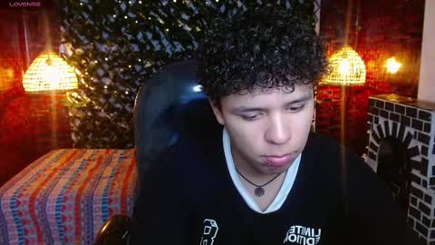Snapshot of benjamintwink1 chatting on February 12, 8:18 pm BENJAMIN online show from February 12, 8:18 pm