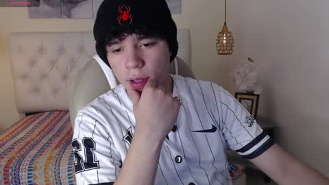 Snapshot of benjamintwink1 chatting on January 25, 7:49 pm BENJAMIN online show from January 25, 7:49 pm