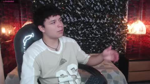 Snapshot of benjamintwink1 chatting on March 10, 8:01 pm BENJAMIN online show from March 10, 8:01 pm