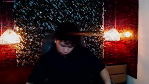 Snapshot of benjamintwink1 chatting on February 20, 8:03 pm BENJAMIN online show from February 20, 8:03 pm