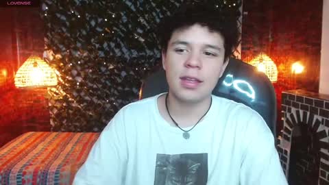 Snapshot of benjamintwink1 chatting on February 11, 8:42 pm BENJAMIN online show from February 11, 8:42 pm