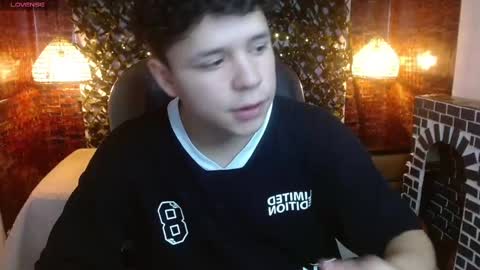 Snapshot of benjamintwink1 chatting on December 14, 7:25 pm BENJAMIN online show from December 14, 7:25 pm