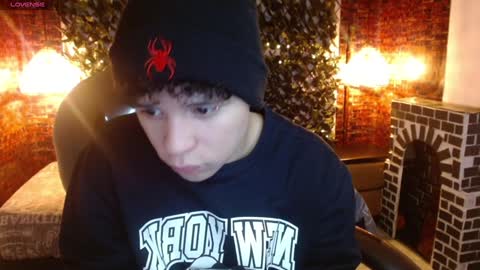 Snapshot of benjamintwink1 chatting on January 6, 7:24 pm BENJAMIN online show from January 6, 7:24 pm