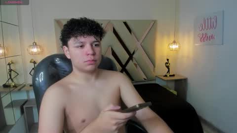 Snapshot of benjamintwink1 chatting on October 13, 8:15 pm BENJAMIN online show from October 13, 8:15 pm