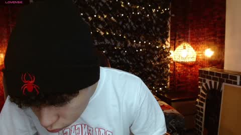 Snapshot of benjamintwink1 chatting on January 9, 7:50 pm BENJAMIN online show from January 9, 7:50 pm