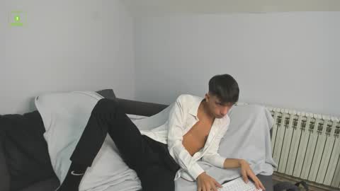 Benny online show from October 11, 9:30 pm