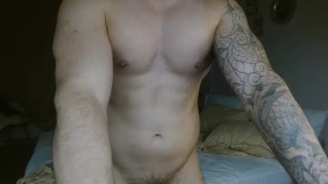 Snapshot of benthebodybuilder chatting on February 14, 2:07 am Ben Braxton online show from February 14, 2:07 am