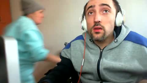 bentish online show from February 17, 10:40 am