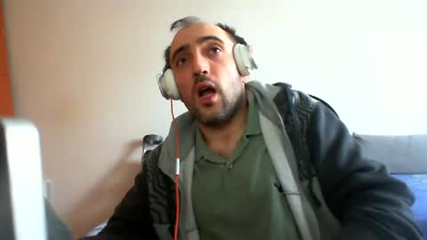 bentish online show from February 6, 10:37 am