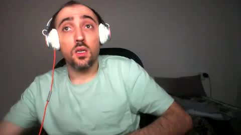 bentish online show from December 8, 2:41 pm