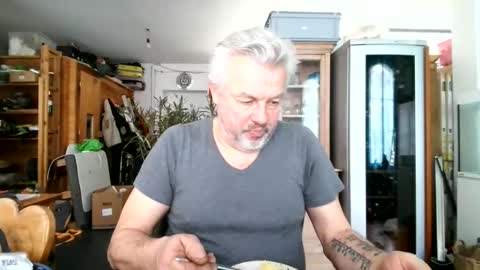 Snapshot of berg_boy chatting on January 27, 11:54 am Martin online show from January 27, 11:54 am