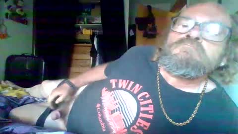 Snapshot of bergeeric1970 chatting on September 16, 1:01 pm bergeeric1970 online show from September 16, 1:01 pm