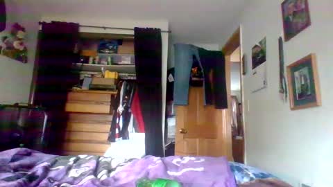 Snapshot of bergeeric1970 chatting on September 23, 6:51 pm bergeeric1970 online show from September 23, 6:51 pm