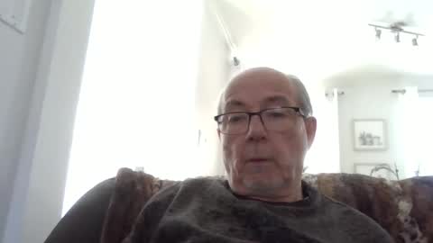 bernard1102 online show from March 2, 5:52 pm