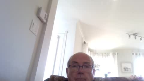 bernard1102 online show from October 1, 8:02 pm