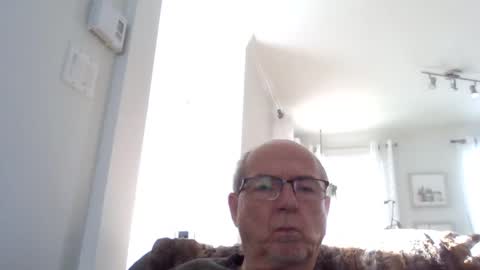 bernard1102 online show from February 7, 4:14 pm