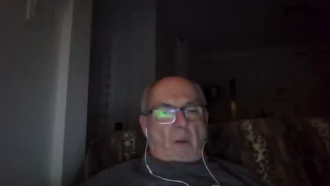 bernard1102 online show from February 3, 2:14 am