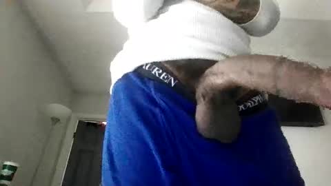 Snapshot of bertdollaz757 chatting on October 13, 4:35 pm ToxicPipe757 online show from October 13, 4:35 pm