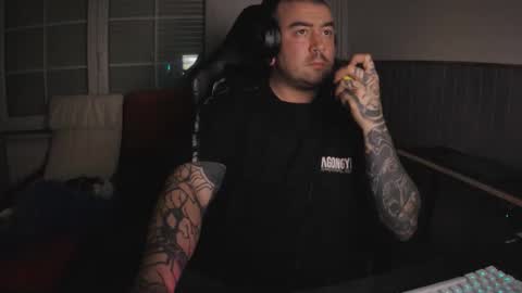 berto3389 online show from February 20, 3:03 am